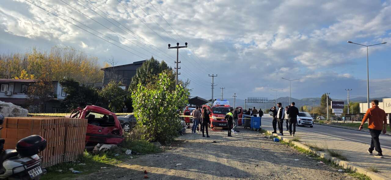 Muğla'da Feci Kaza, 24 Yaşındaki Genç Sürücü Hayatını Kaybetti 2